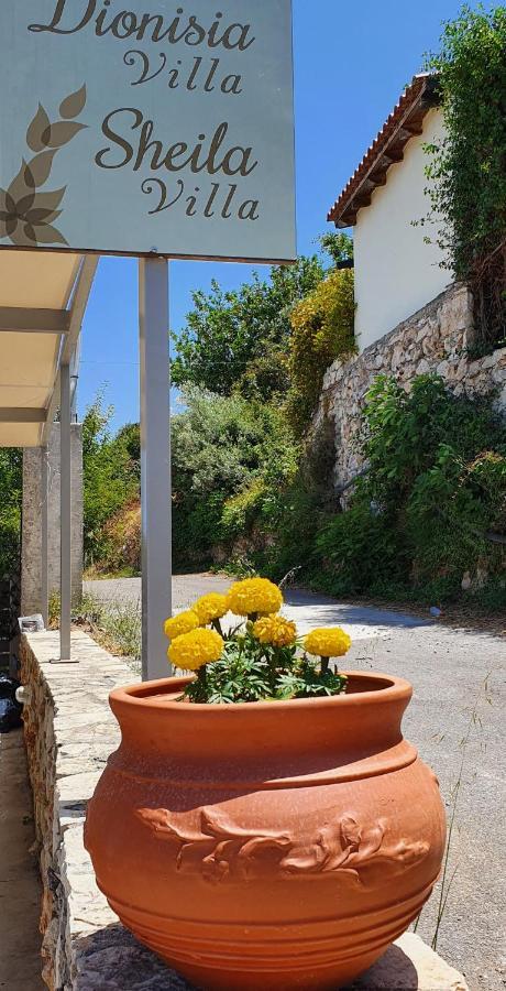 Villa Sheila With Private Pool Roumelí Exterior foto